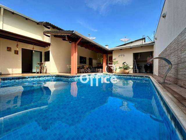 Casa com 3 dormitórios à venda, 160 m² por R$ 650.000,00 - Parque Brasília 2ª Etapa - Anápolis/GO