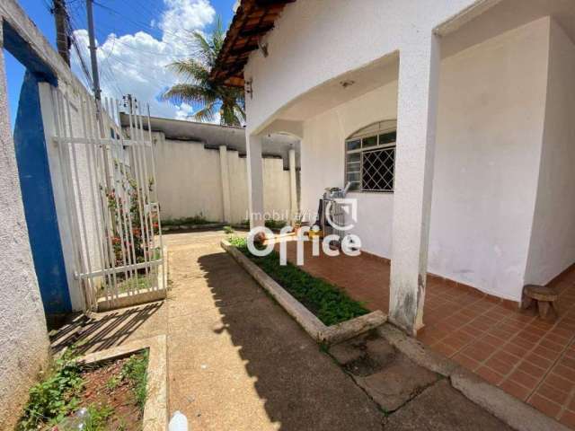 Casa com 3 dormitórios à venda, 117 m² por R$ 380.000,00 - São Carlos - Anápolis/GO