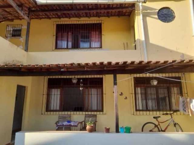 Casa com 2 quartos à venda na Avenida Dedo de Deus, Cantagalo, Guapimirim, 130 m2 por R$ 420.000