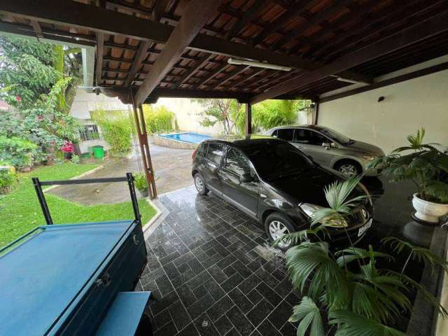 Casa para aluguel possui 600 metros quadrados com 5 quartos em Santa Amélia - Belo Horizonte - MG