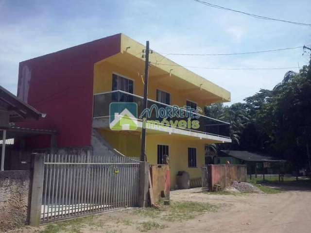 Sobrado à venda no bairro Vila das Palmeiras - Morretes/PR, Urbana