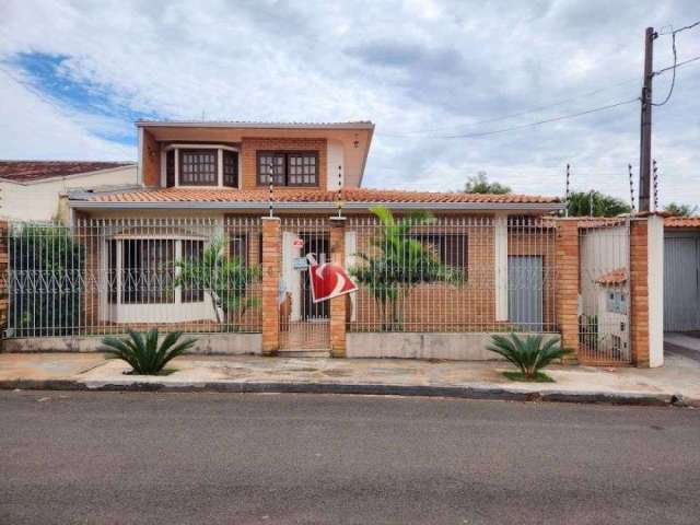 Casa com 3 dormitórios à venda, 350 m² por R$ 1.240.000,00 - Jardim América - Maringá/PR