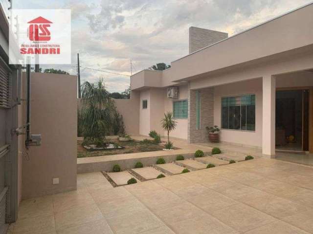 Casa com 3 dormitórios à venda, 240 m² por R$ 1.000.000,00 - Centro - Santa Cruz de Monte Castelo/PR