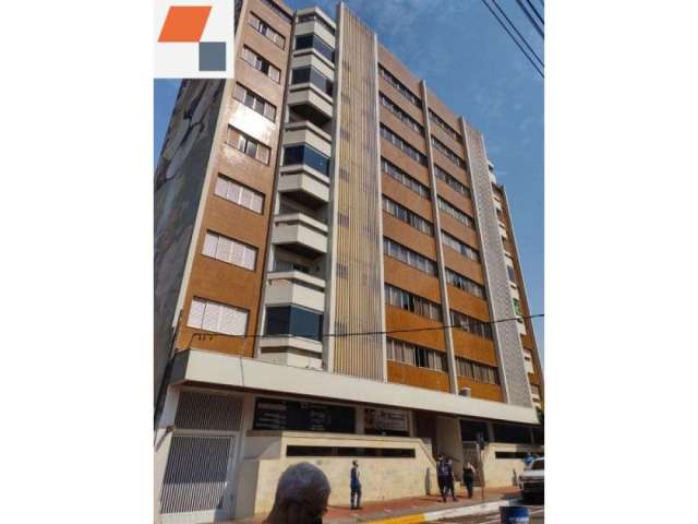 VENDA | Apartamento, com 4 dormitórios em CENTRO , APUCARANA