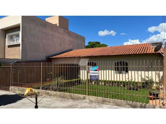 VENDA | Casa, com 3 dormitórios em Conjunto Habitacional Hermann Moraes Barros, MARINGÁ