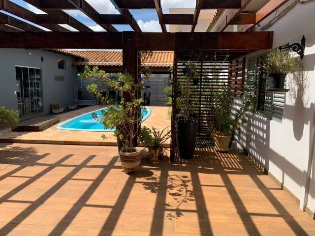 Casa à venda no bairro Jardim dos Flamboyants - Araraquara/SP