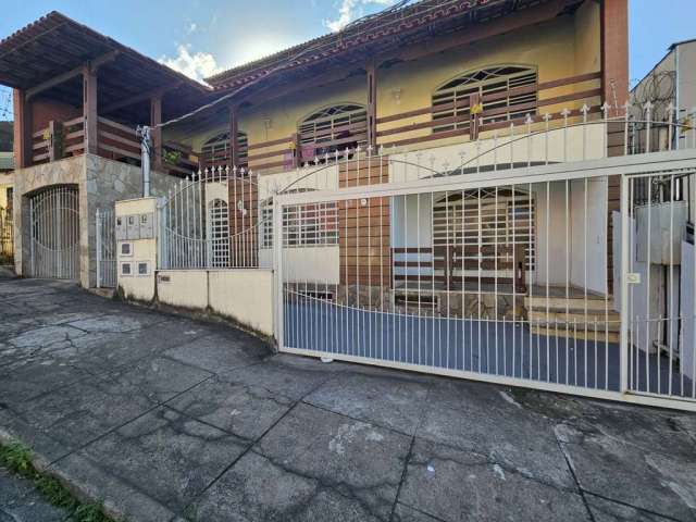 Apartamento com 3 quartos para alugar na Rua Pedro Botti, Alto dos Passos, Juiz de Fora, 130 m2 por R$ 2.300