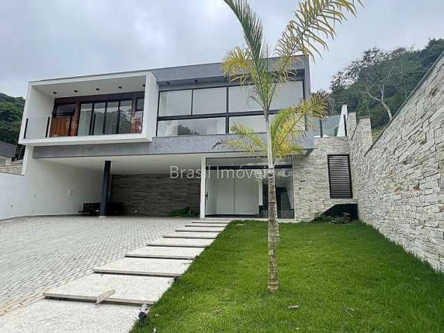 Casa em condomínio fechado com 4 quartos à venda na Rua Bello da Silva Júnior, Novo Horizonte, Juiz de Fora, 300 m2 por R$ 2.390.000