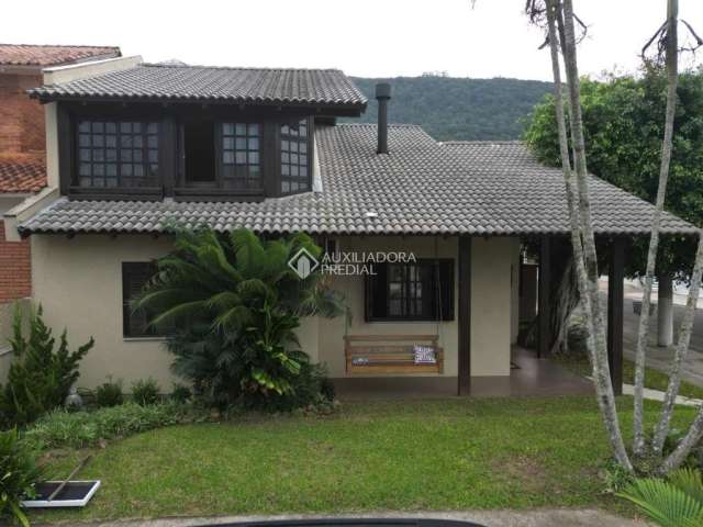 Casa com 4 quartos à venda na Mal. Floriano Peixoto, 10, Caiu Do Céu, Osório, 242 m2 por R$ 690.000
