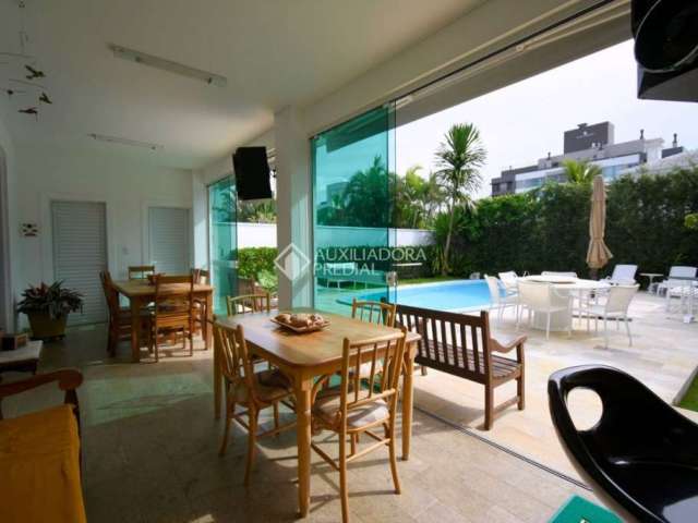 Casa com 4 quartos à venda na Rua dos Camuris, 94, Jurerê Internacional, Florianópolis, 310 m2 por R$ 4.950.000