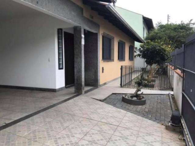 Casa com 3 quartos à venda na Rua 2700, 1180, Centro, Balneário Camboriú, 135 m2 por R$ 1.600.000