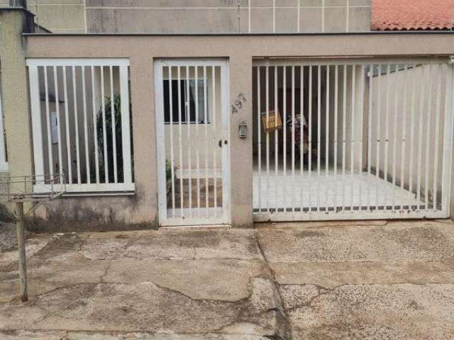 Casa  com 3 quartos - Bairro San Fernando em Londrina