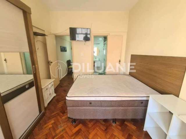 Apartamento à venda na Rua Constante Ramos, Copacabana, Rio de Janeiro, 30 m2 por R$ 480.000