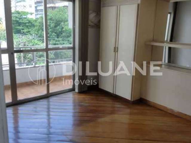 Apartamento com 3 quartos para alugar na Avenida Roberto Silveira, Icaraí, Niterói, 110 m2 por R$ 2.200