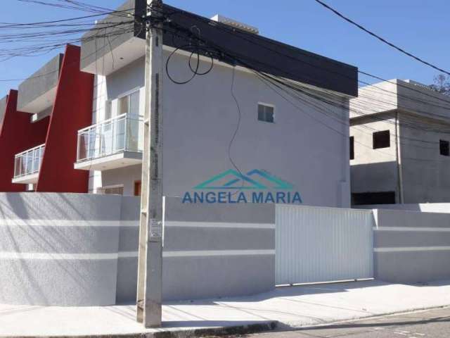 Casa com 2 dormitórios à venda por R$ 330.000,00 - Extensão do Bosque - Rio das Ostras/RJ