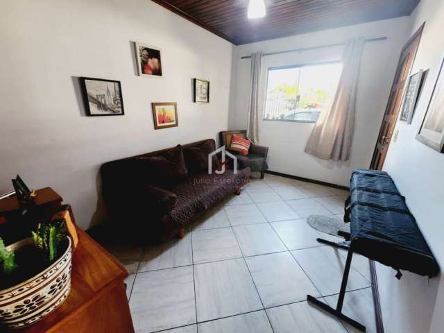 Casa com 3 quartos à venda na Vila dos Comerciários I, Taubaté  por R$ 350.000