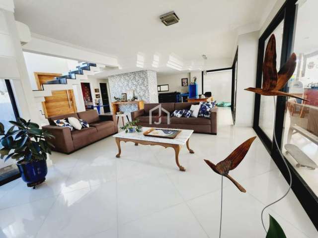Casa em condomínio fechado com 3 quartos à venda em Campos do Conde, Tremembé  por R$ 1.900.000