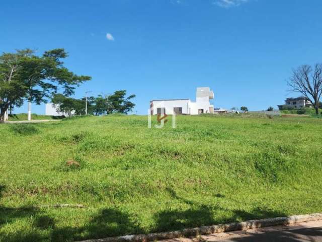 Terreno em condomínio fechado à venda no Chácaras Cataguá, Taubaté  por R$ 345.000