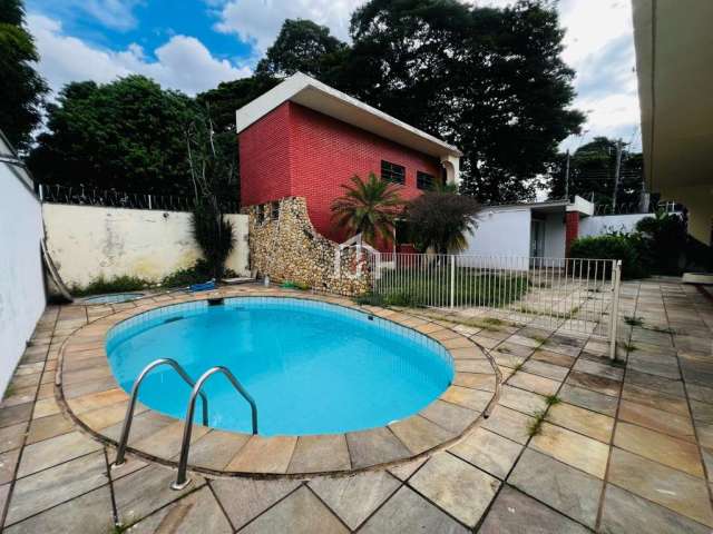 Casa com 3 quartos para alugar no Jardim Santa Clara, Taubaté  por R$ 5.000
