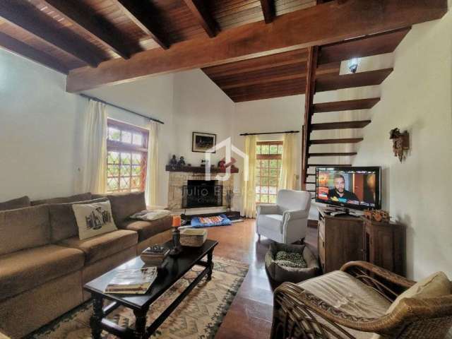 Casa com 3 quartos à venda no Recanto Araucária, Campos do Jordão  por R$ 1.480.000