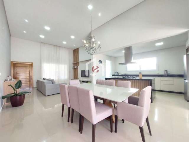 Casa em condomínio fechado com 3 quartos à venda no Loteamento Residencial Reserva dos Lagos, Pindamonhangaba  por R$ 1.400.000