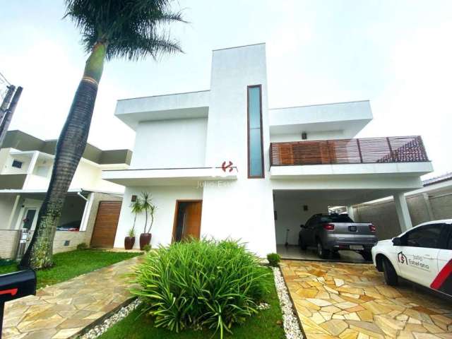 Casa em condomínio fechado com 4 quartos à venda no Condominio Residencial Real Ville, Pindamonhangaba  por R$ 1.500.000