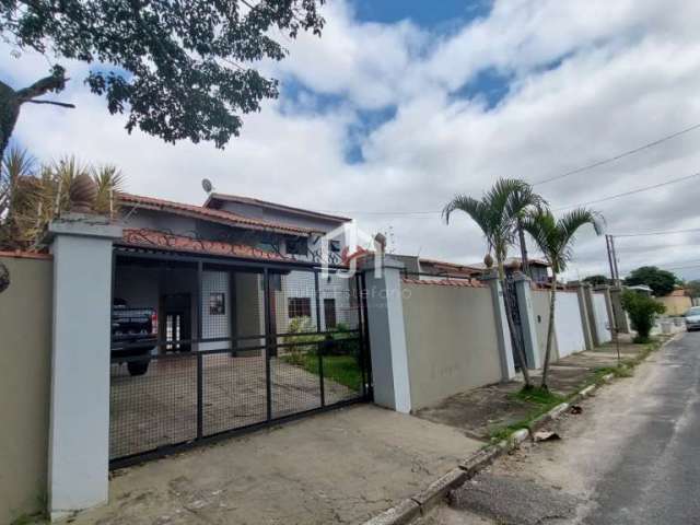 Casa com 3 quartos à venda no Jardim Residencial Doutor Lessa, Pindamonhangaba  por R$ 900.000