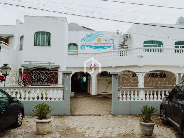 Prédio à venda na Praia do Sape, Ubatuba  por R$ 12.800.000