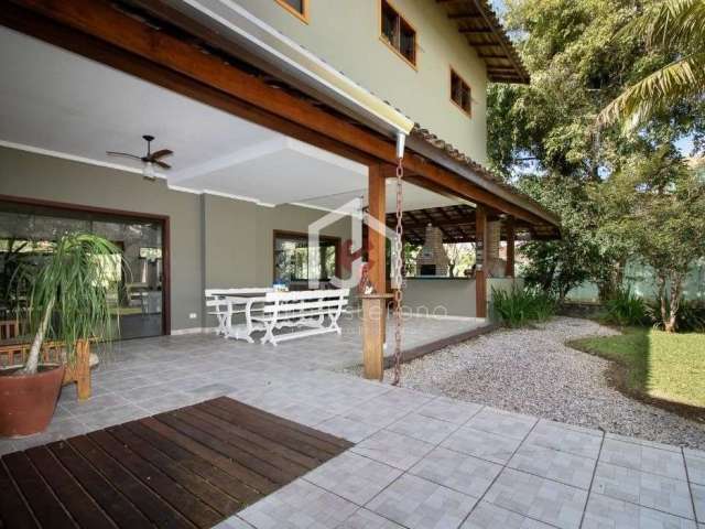 Casa em condomínio fechado com 3 quartos à venda em Horto Florestal, Ubatuba  por R$ 1.350.000