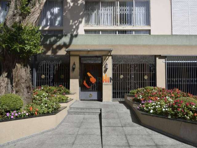 Apartamento com 3 dormitórios à venda por R$ 750.000,00 - Centro - Curitiba/PR