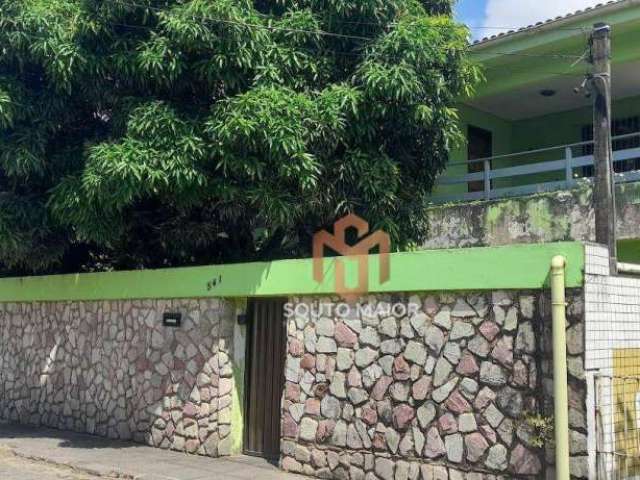 Oportunidade! casa a venda no bairro de Cajueiros com 3 quartos, 240m² por R$ 480.000,00