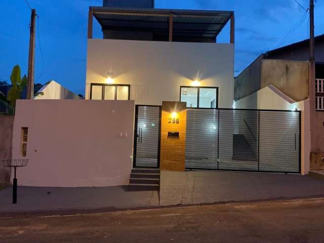 Casa com 4 quartos para alugar na Rua Aparecido Alves dos Santos, Jardim Pinheiros, Jaguariúna, 249 m2 por R$ 3.600