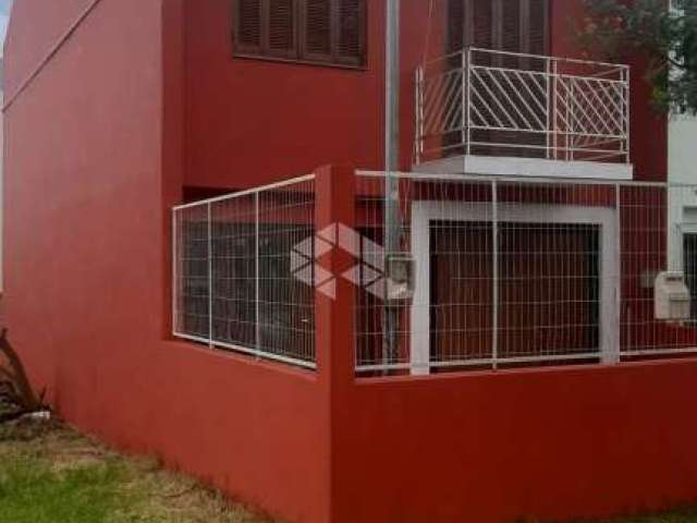 Casa com 03 dormitórios à venda no bairro Pinheiro Machado, em Santa Maria, RS.