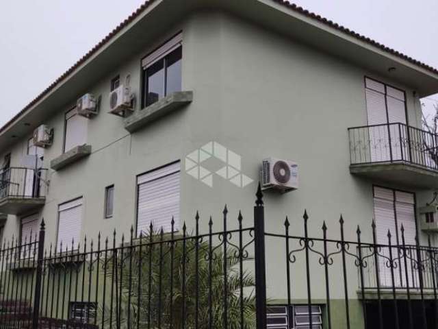 Apartamento com 02 dormitórios à venda no bairro São José, em Santa Maria.