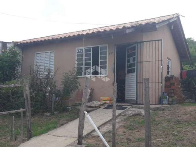 Casa de 2 quartos à venda no bairro Diácono João Luiz Pozzobon, Santa Maria/ RS.