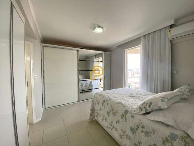 Apartamento vista mar com 3 dormitórios sendo 1 suíte, 2 vagas de garagem no Kobrasol em São José por 879 mil