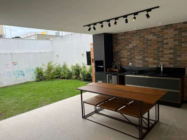 Casa em Abrantes com 3 quartos e 3 suítes, 168 m² à venda por R$ 750.000,00