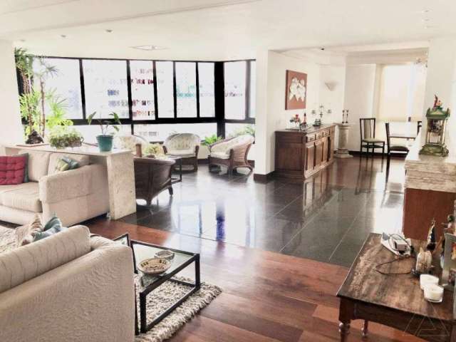 Apartamento em Ondina com 4 suítes, 501,00 m² à venda por R$ 1.800.000,00