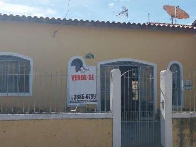 Casa com 3 quartos à venda na Rua Presidente João Carlos, Cristo Rei, Várzea Grande por R$ 240.000