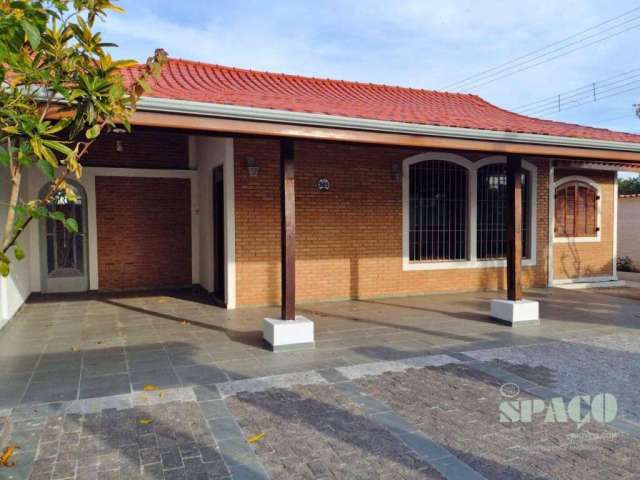 Casa com 3 dormitórios à venda, 290 m² por R$ 650.000,00 - Jardim Residencial Doutor Lessa - Pindamonhangaba/SP