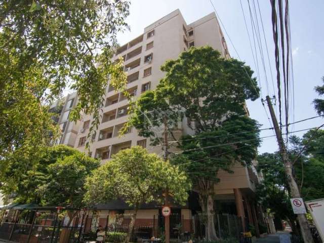 Apartamento de 3 dormitórios, 89 m2 de área privativa no bairro Independência em Porto Alegre. &lt;BR&gt;&lt;BR&gt;Planta com peças amplas, bem iluminado, de frente com sacada, living para dois ambien