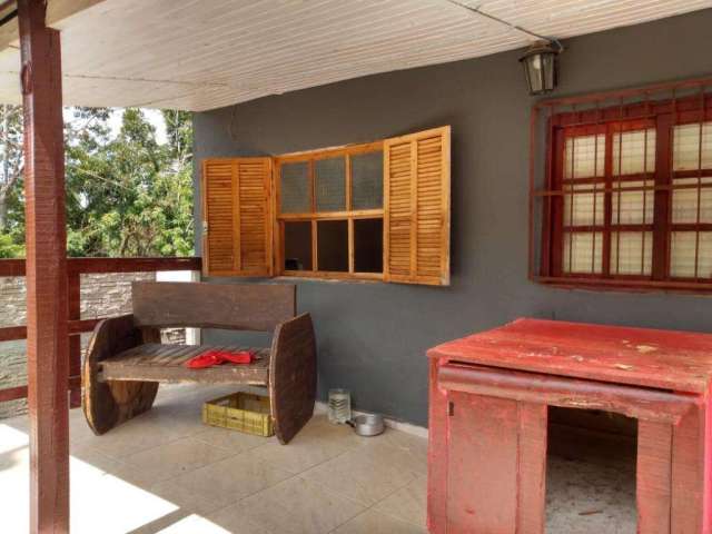 Casa no bairro Sitio São José em Viamão.&lt;BR&gt;Imóvel com um dormitório, sala, cozinha, banheiro, área, churrasqueira, pátio amplo e uma vaga coberta.