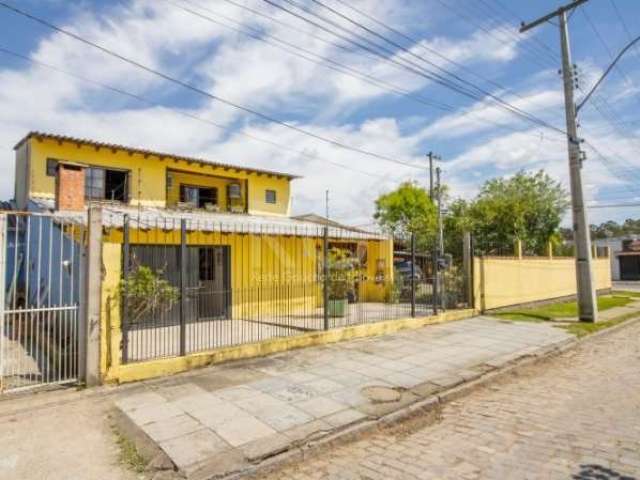 Casa com 240 m², 3 dormitórios e quintal no bairro Restinga em Porto Alegre.&lt;BR&gt;Casa com 240 m² privativos mobiliada dividida em dois pavimentos, 3 dormitórios, sendo 2 suítes e uma com hidro, 3