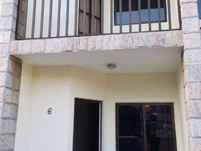 Casa com 2 dormitórios para alugar, 74 m² por R$ 2.155/mês - Palmeiras - Cabo Frio/RJ