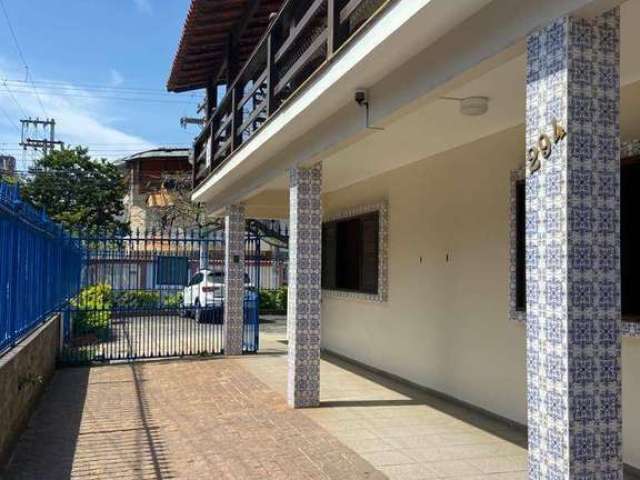 Casa com 6 dormitórios à venda por R$ 1.400.000,00 - Algodoal - Cabo Frio/RJ