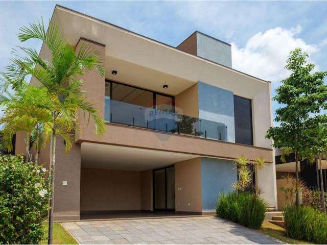 Casa á venda por R$ 2.300.000 com  4 suítes completas 4 vagas  319 m2 construção 508 m2 terreno no Alphaville III em Ribeirão Preto