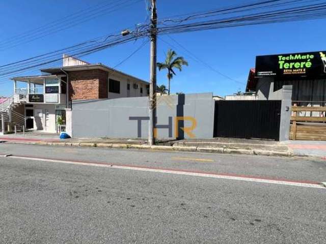 Terreno à venda na Rua Renato Ramos da Silva, 543, Barreiros, São José por R$ 590.000