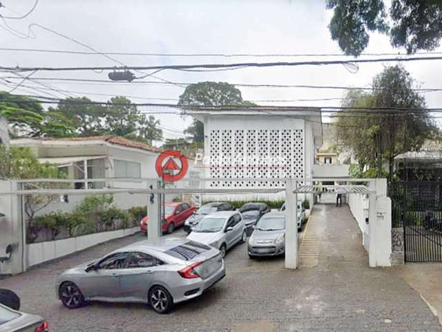 Casa comercial com 8 salas para alugar na Avenida Arnolfo Azevedo, 135, Pacaembu, São Paulo, 496 m2 por R$ 35.000