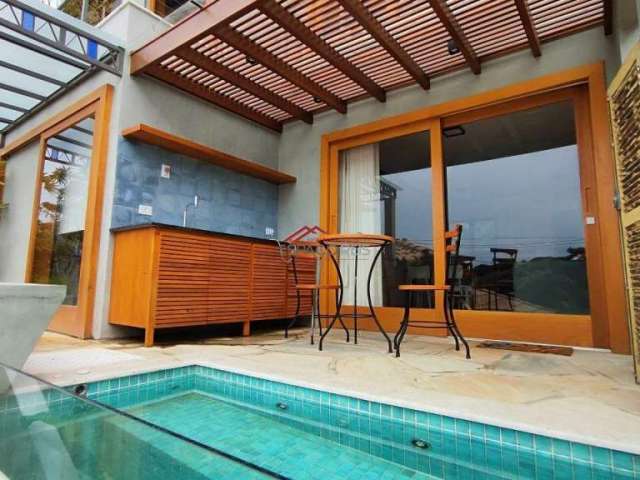 Casa em condomínio com piscina privativa para locação anual no Centro de Búzios