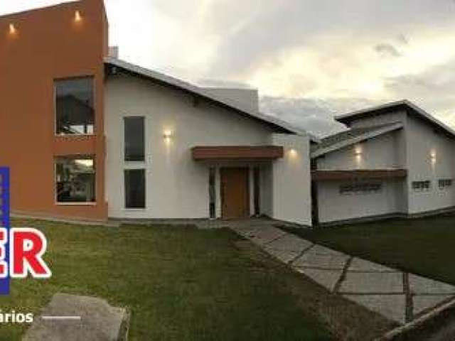 Chacara com 2.370 m²/ casa sede/ espaço gourmet com piscina à venda no condominio terras da fazenda santana em atibaia